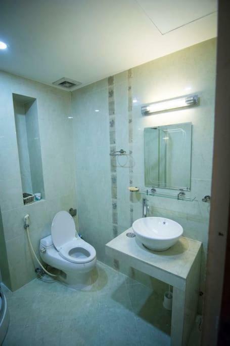 مدينة هوشي منه The Wooden Apartments - In The Heart Of Ben Thanh المظهر الخارجي الصورة